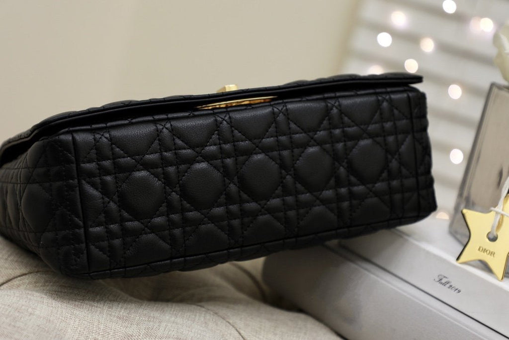 GROSSE CARO-TASCHE 28 SCHWARZES GESCHMACKSVOLLES CANNAGE-KALBLEDER