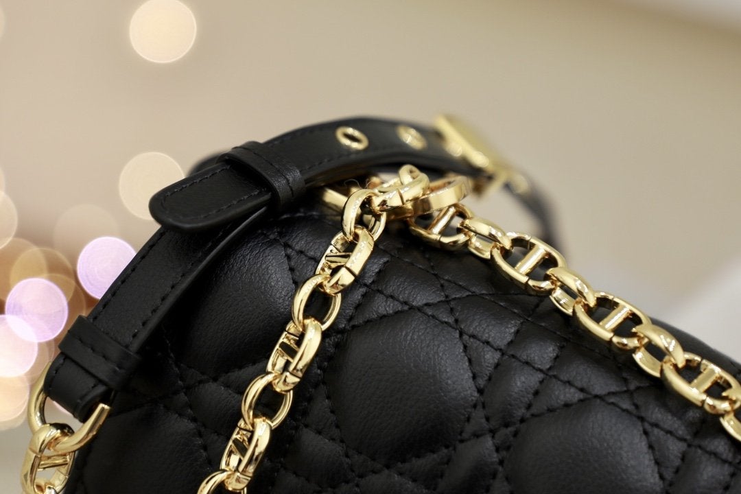 GROSSE CARO-TASCHE 28 SCHWARZES GESCHMACKSVOLLES CANNAGE-KALBLEDER