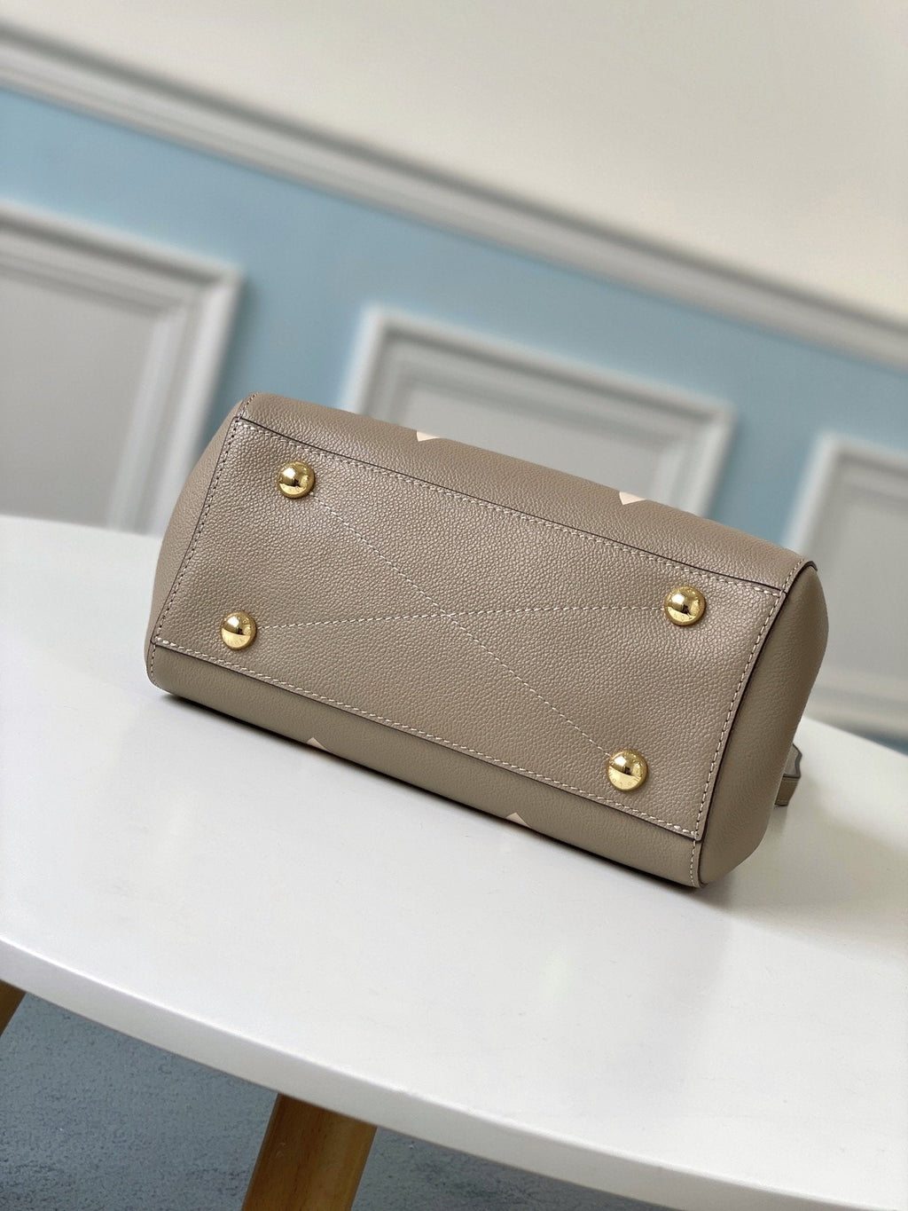 MONTAIGNE BB 29CM BEIGE MONOGRAMM LEDER