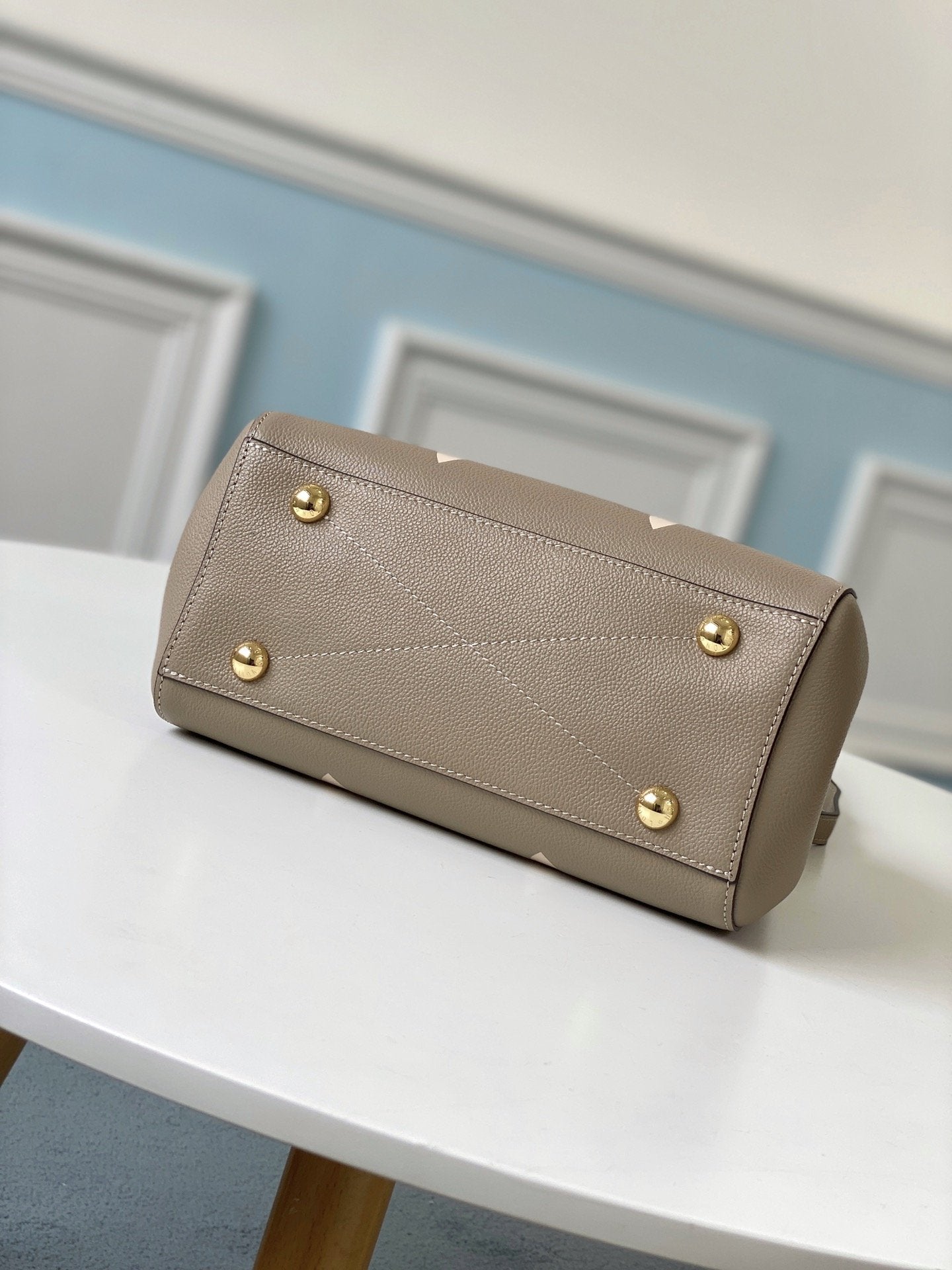 MONTAIGNE BB 29CM BEIGE MONOGRAMM LEDER