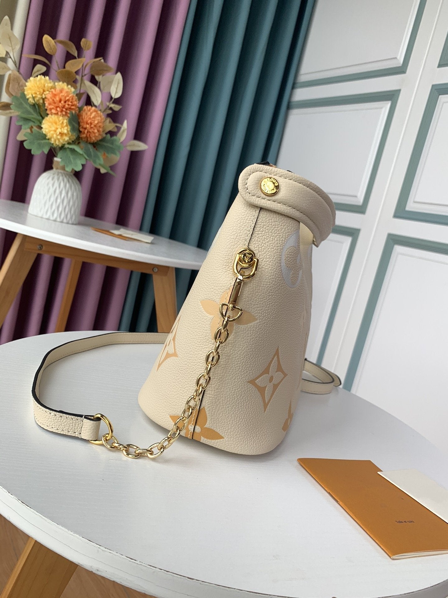 MARSHMALLOW HOBO CREME SAFFRAN GEGENGRÜNES RINDLEDER