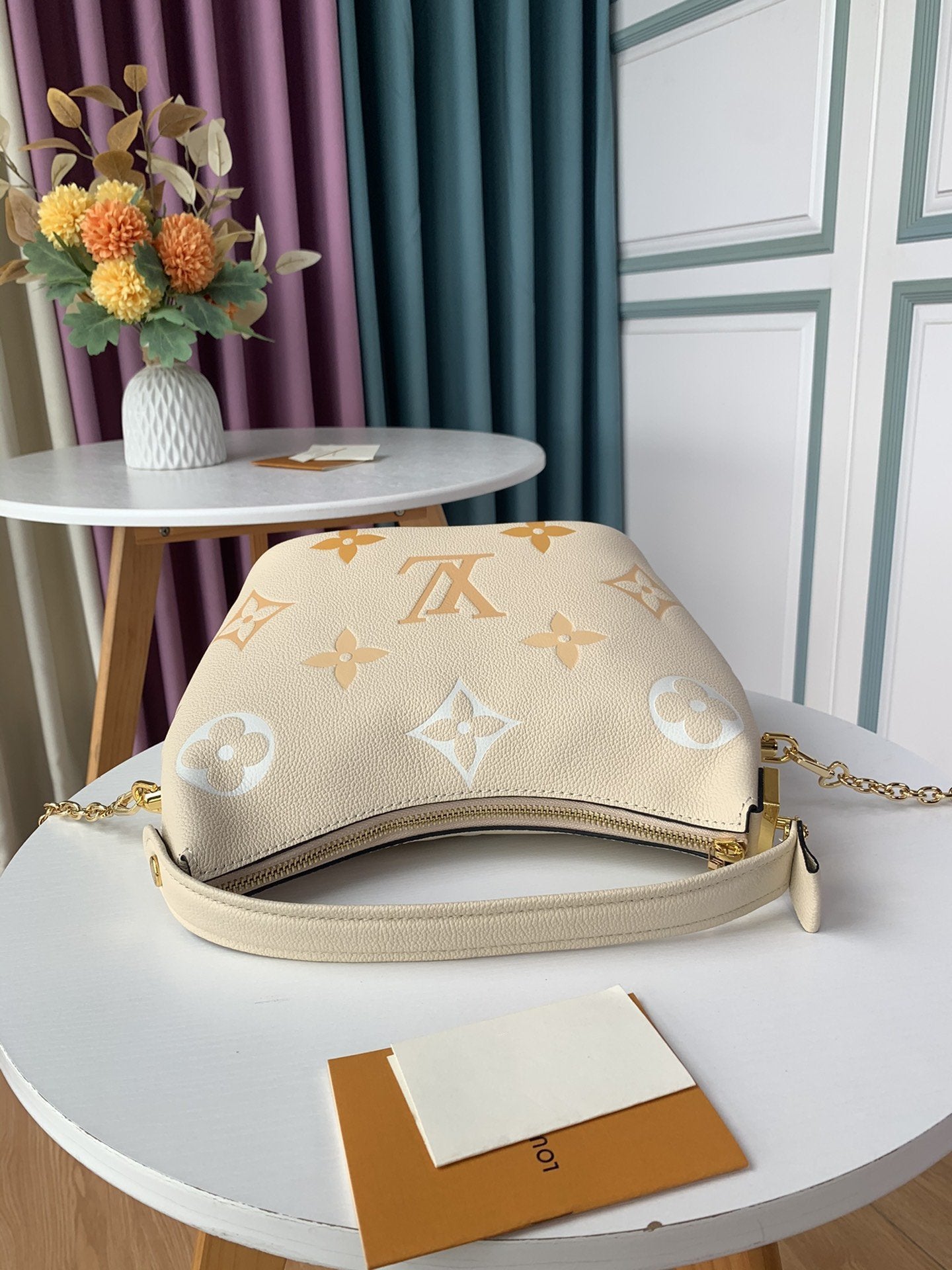 MARSHMALLOW HOBO CREME SAFFRAN GEGENGRÜNES RINDLEDER