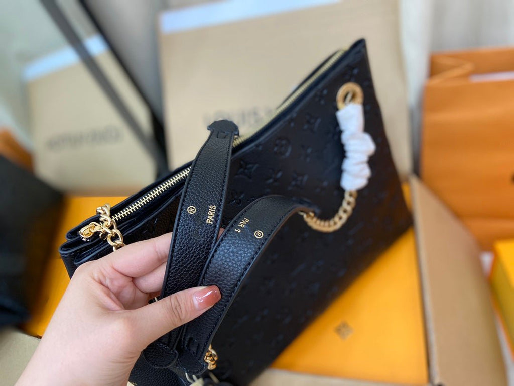 SURENE MM 36CM SCHWARZES MONOGRAMM-NARTLEDER