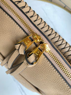 MAIDA HOBO 33CM BEIGE MONOGRAMM GEPRÄGT GENARBIGES RINDLEDER 