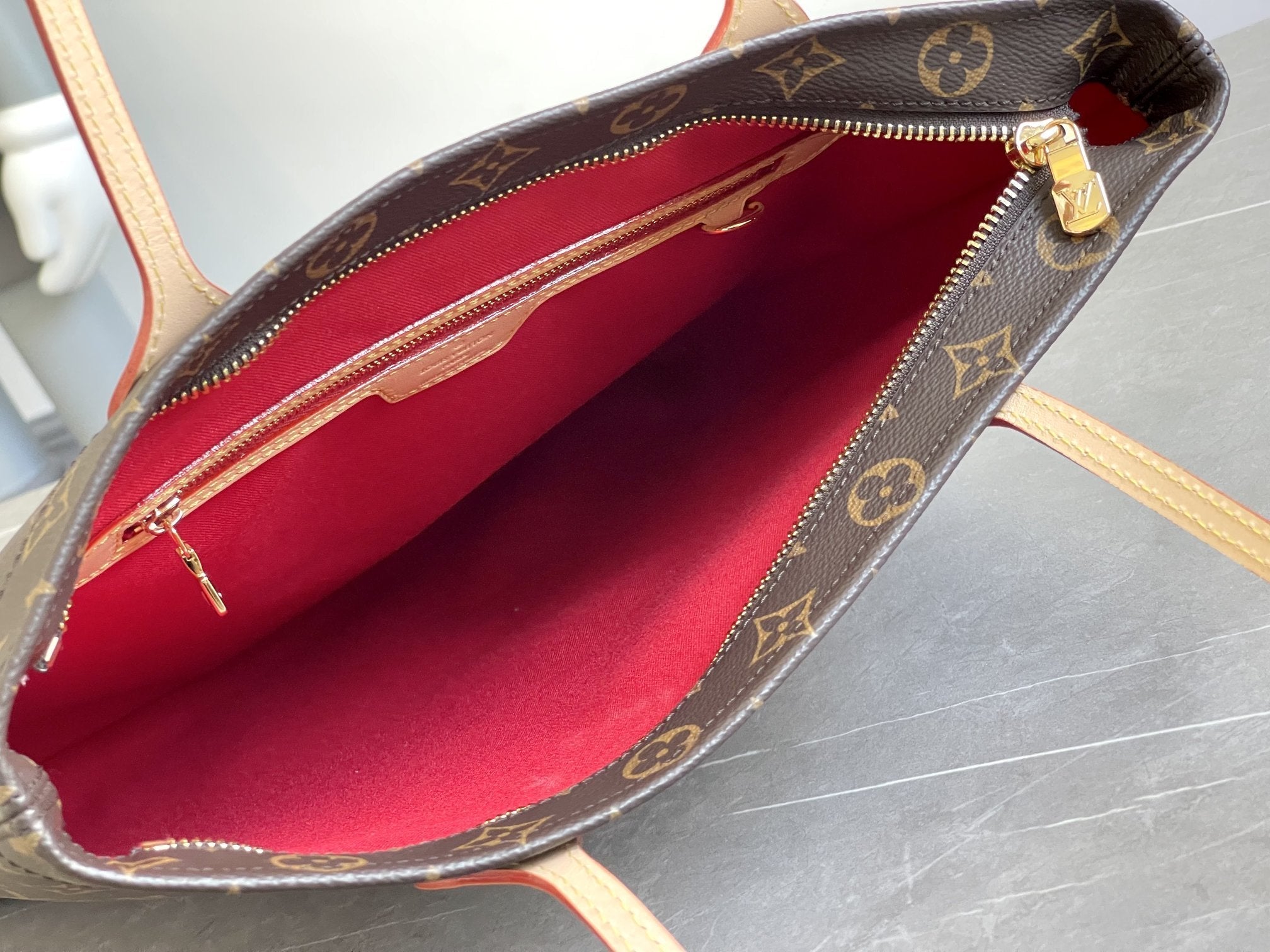 CARRY IT 37CM ​​MONOGRAM LEINWAND