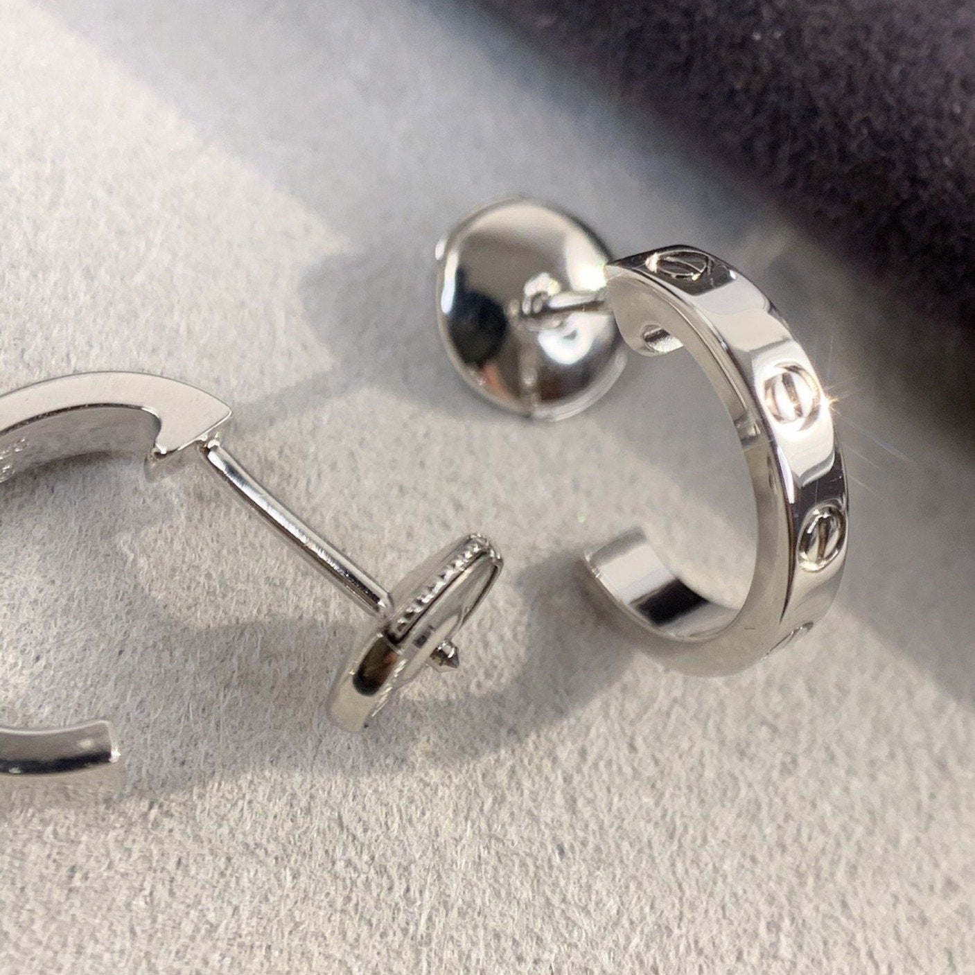 ®Jewelicorn® ラブイヤリング 2.65mm シルバー