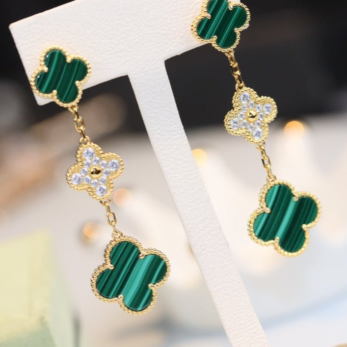 ¡®Jewelicorn¡¯CLOVER EARRINGS GOLD MALACHITE DIAMOND 3 MOTIF