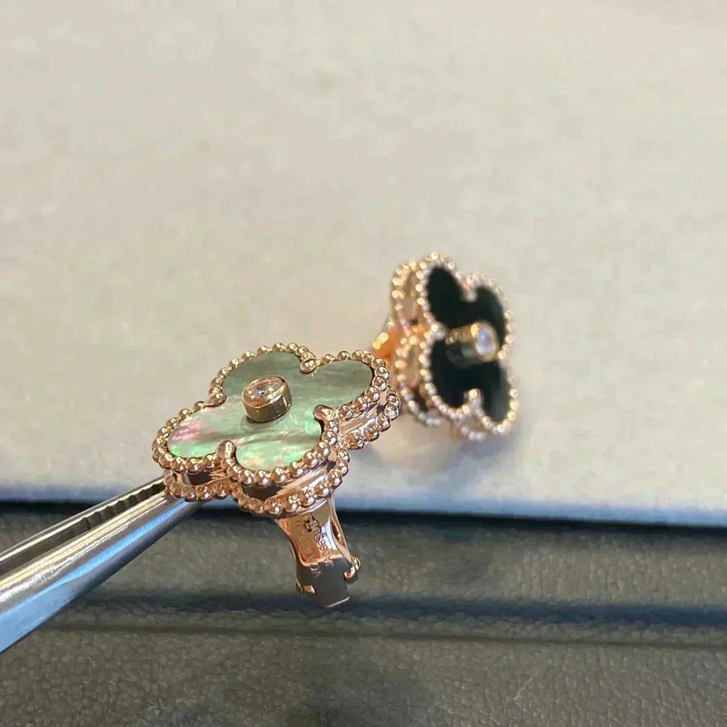 ¡®Jewelicorn¡¯CLOVER MEDIUM 1 MOTIFS GRAY MOP  DIAMOND EARRINGS