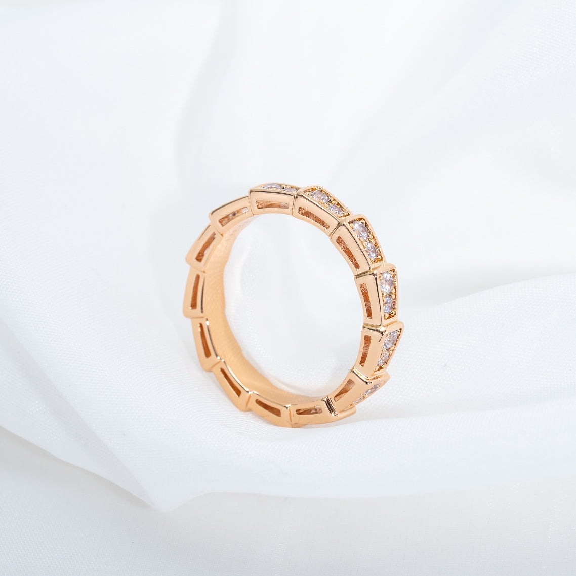 ®Jewelicorn® SERPENTI RING ROSA GOLD DIAMANTEN BEFASST 3MM