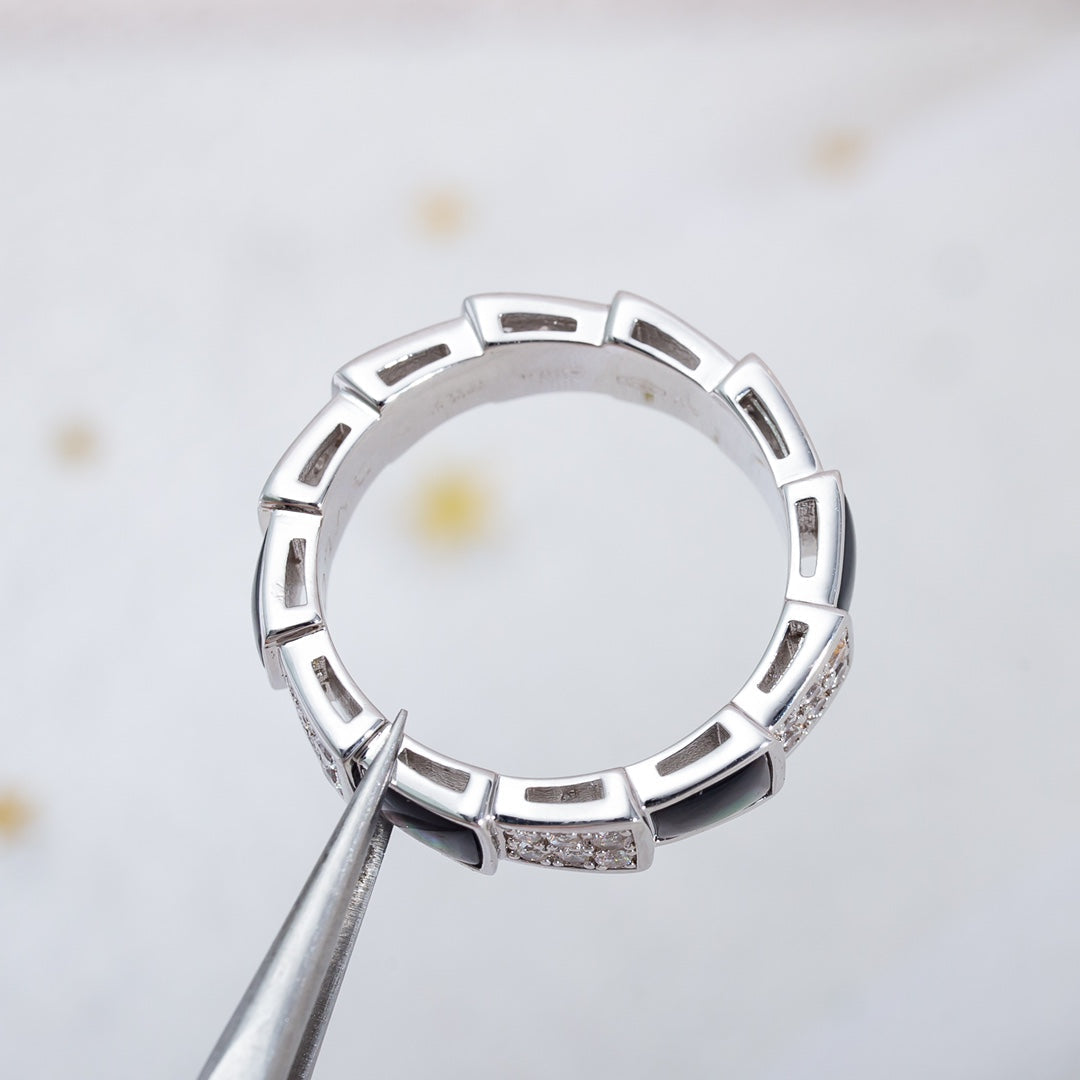 ®Jewelicorn® セルペンティ リング シルバー ダイヤモンド ブラック モップ 4mm