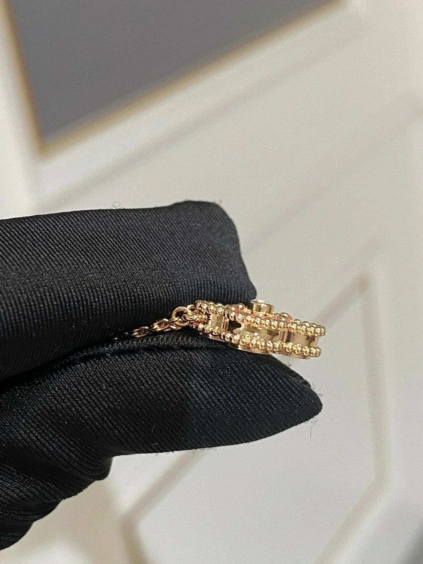 Jewelicorn CLOVER 15MM DIAMANT-RHODONITT-HALSKETTE