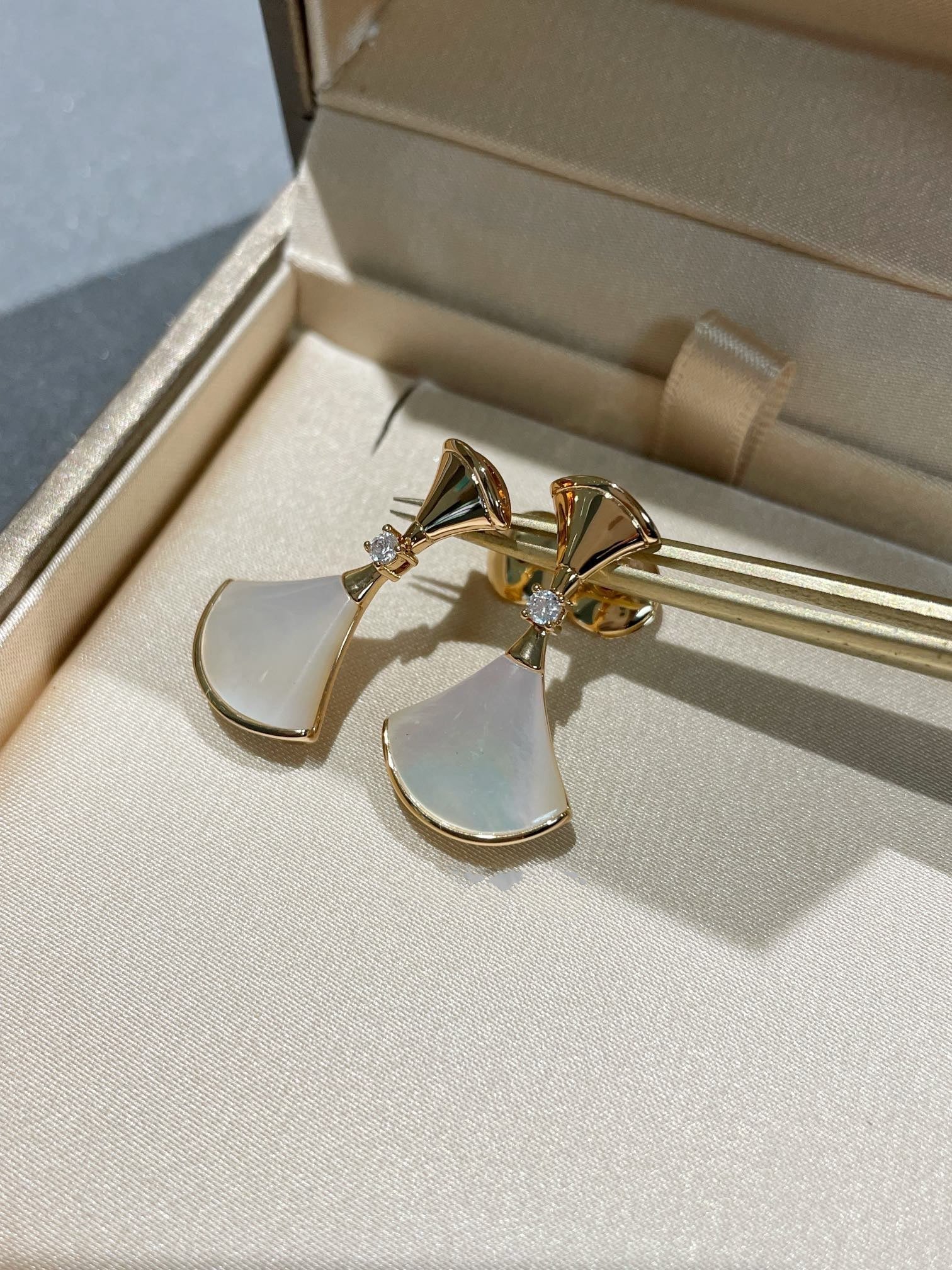 ®ジュエリコーン®ドリームモップ 1 ダイヤモンドイヤリング