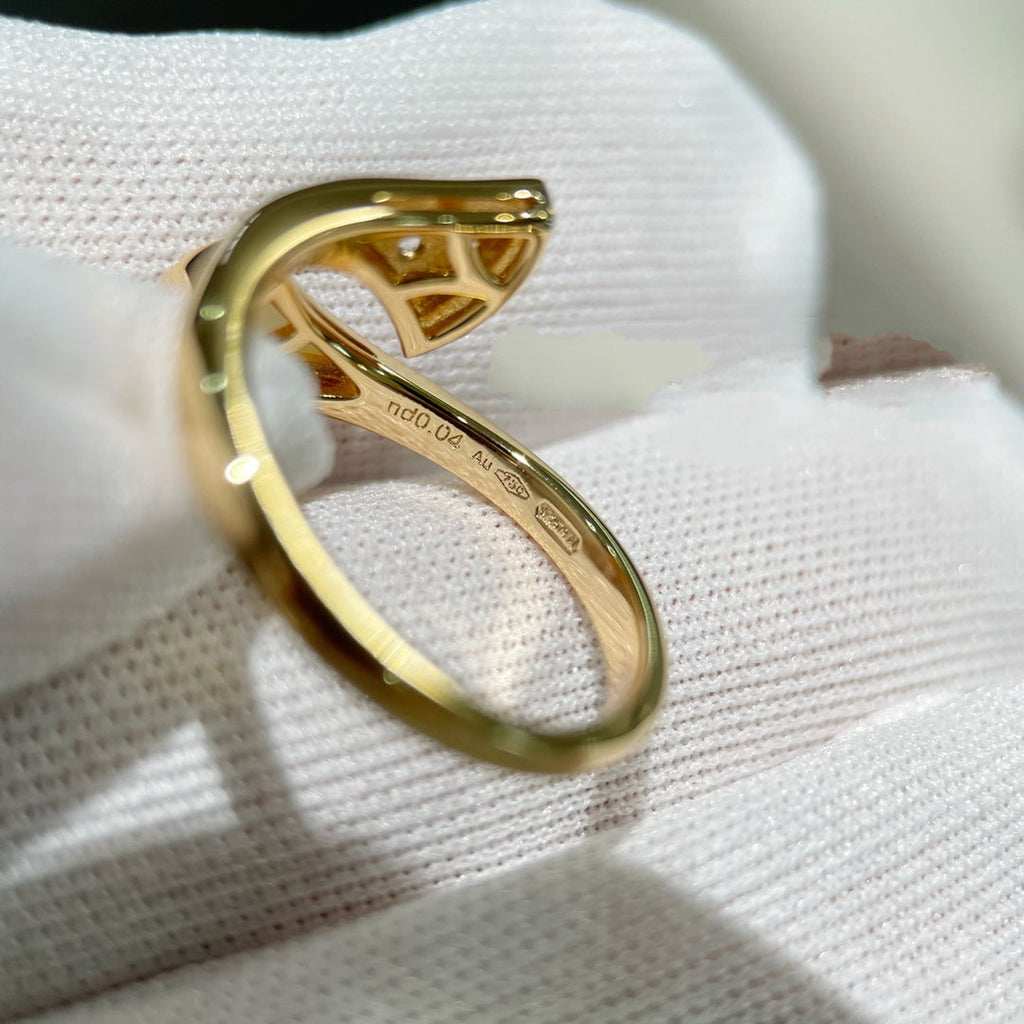 Jewelicorn Traumring aus Roségold mit Diamanten