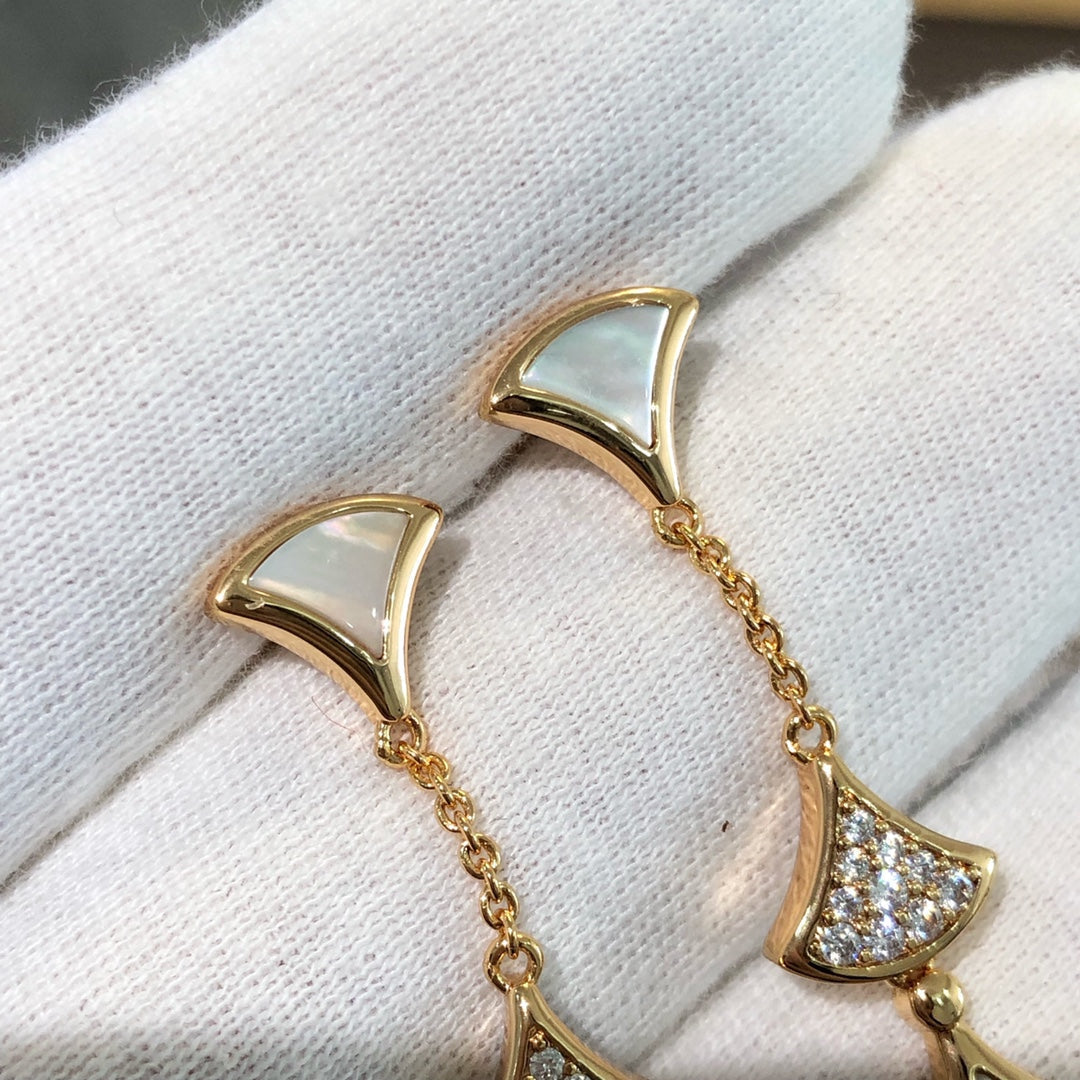 ®Jewelicorn®ドリームイヤリング 3モチーフ ダイヤモンド モップ ピンクゴールド