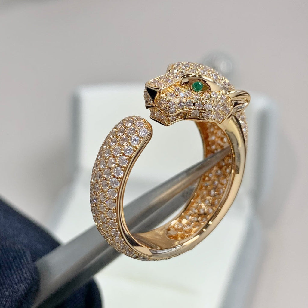 Jewelicorn Panthere Ring aus rosafarbenem Gold mit Diamanten