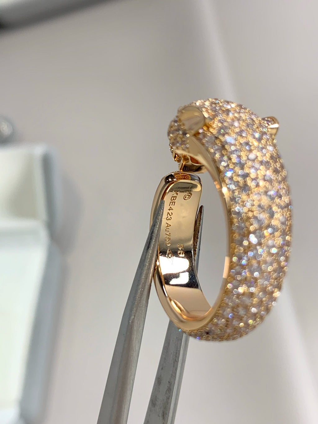 Jewelicorn Panthere Ring aus rosafarbenem Gold mit Diamanten