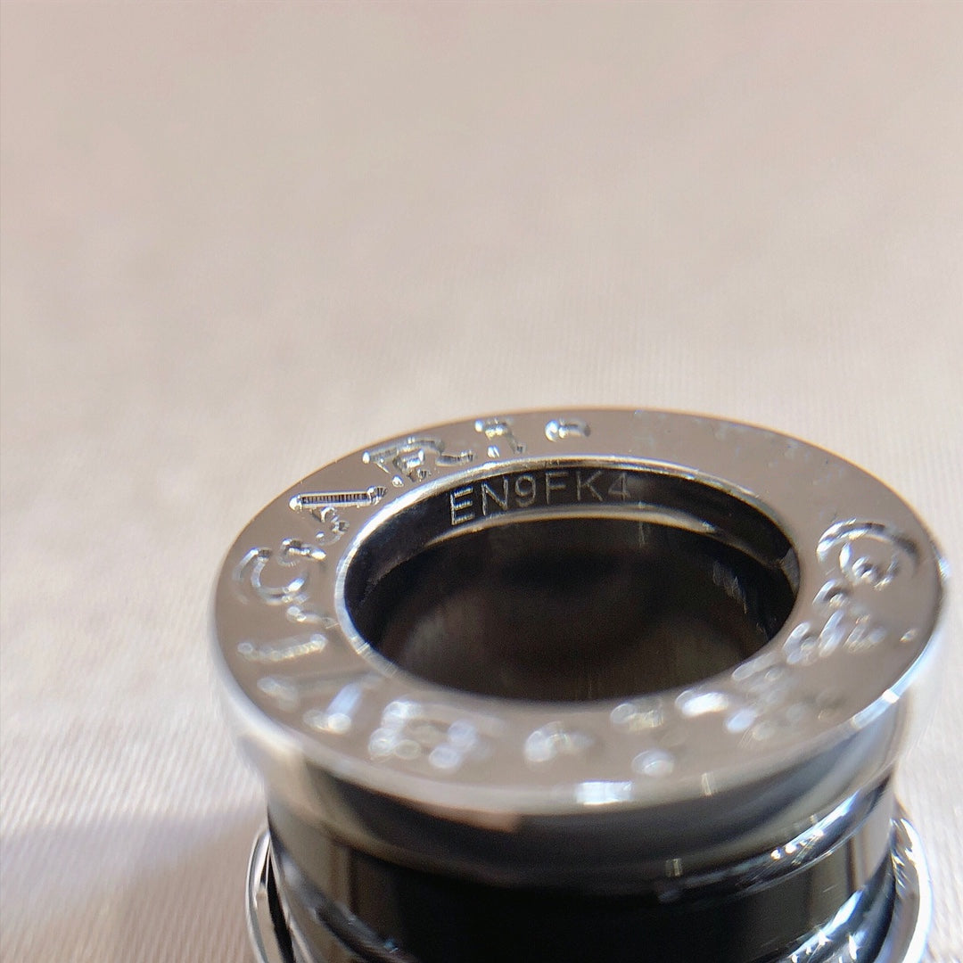 ¡®Jewelicorn¡¯ZERO 1 BLACK CERAMIC SILVER NECKLACE