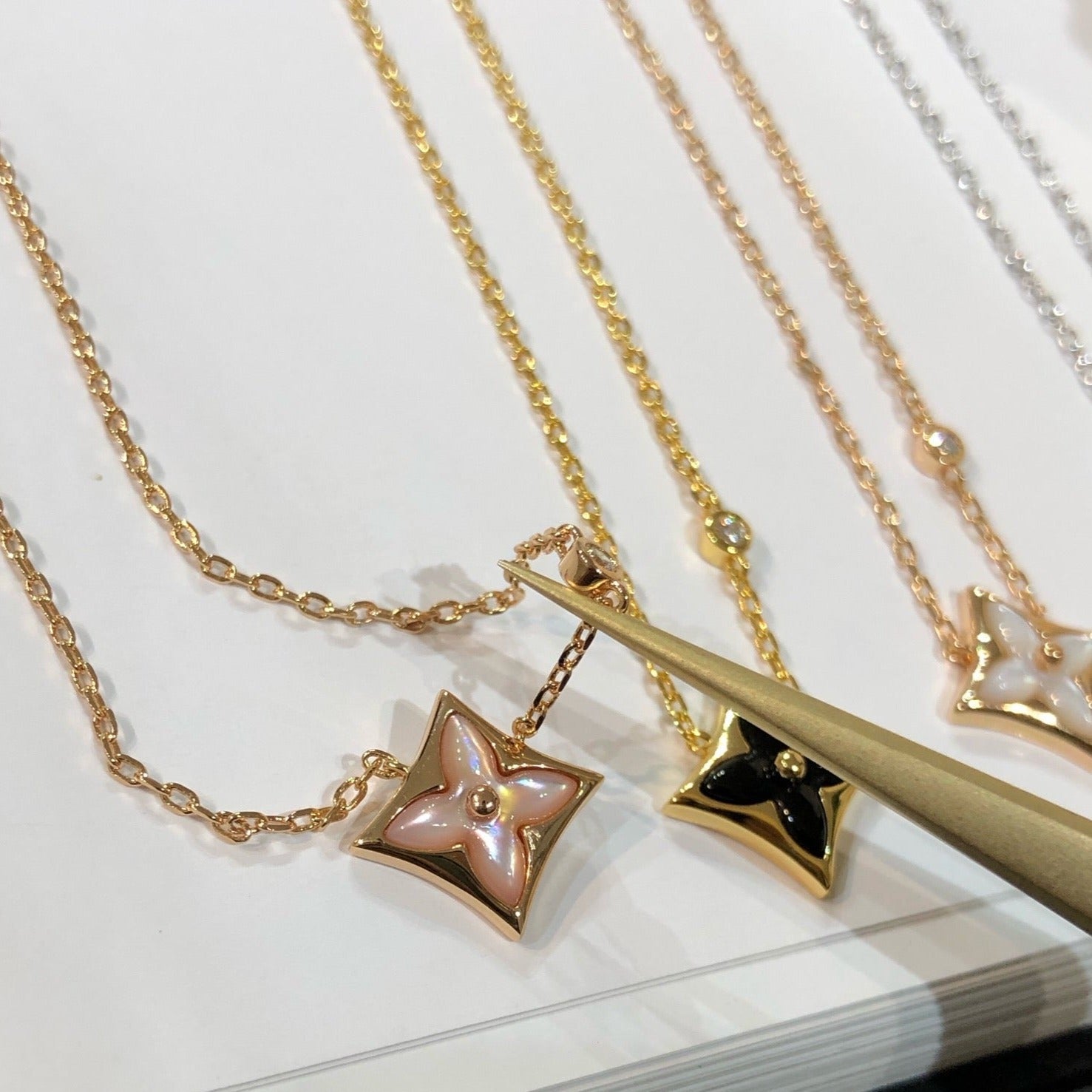 ®Jewelicorn®スターブラックモップネックレス