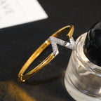 ¡®Jewelicorn¡¯VOLTE UPSITE DOWN GOLD DIAMOND BRACELET