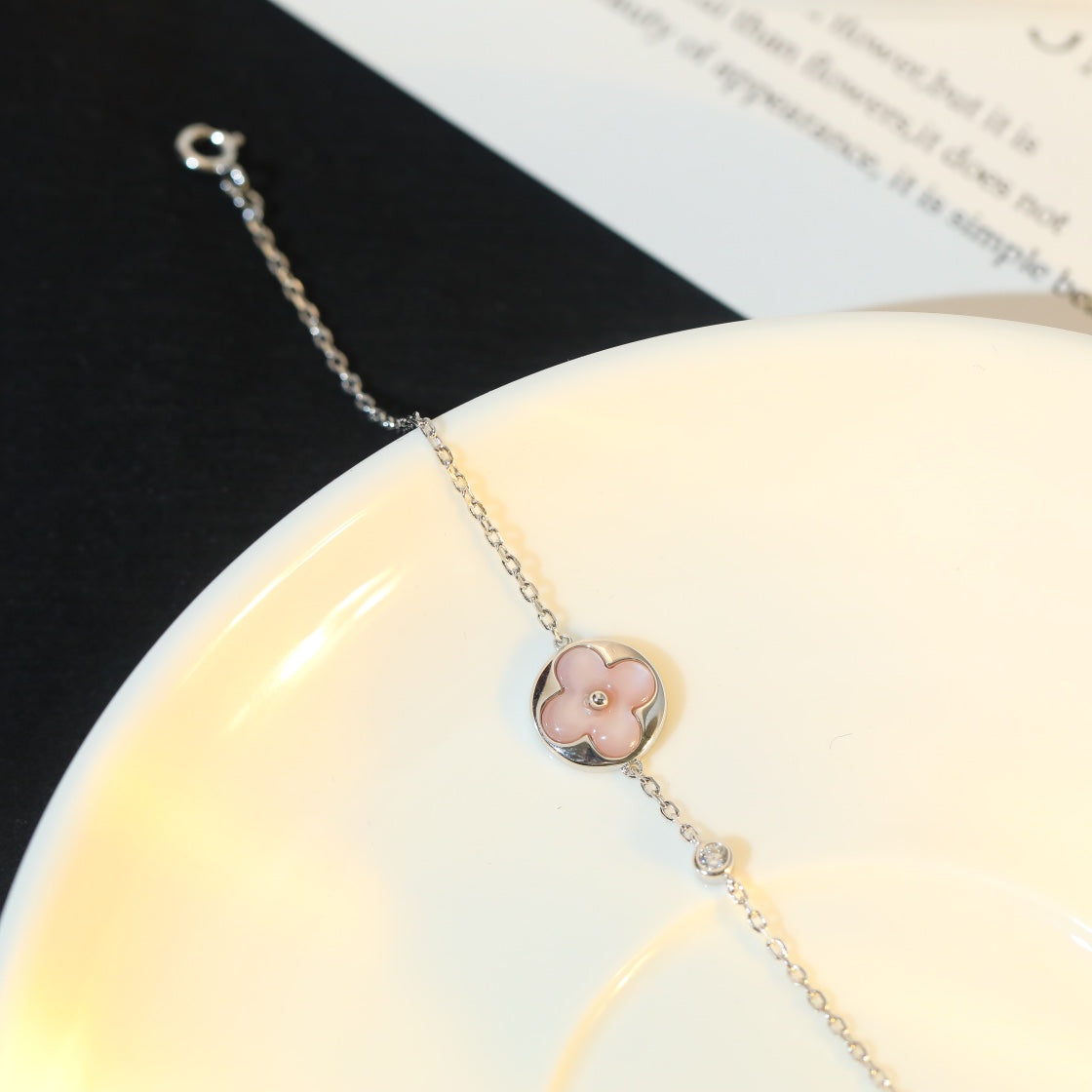 ®Jewelicorn® サンモチーフ ピンクモップ シルバーブレスレット