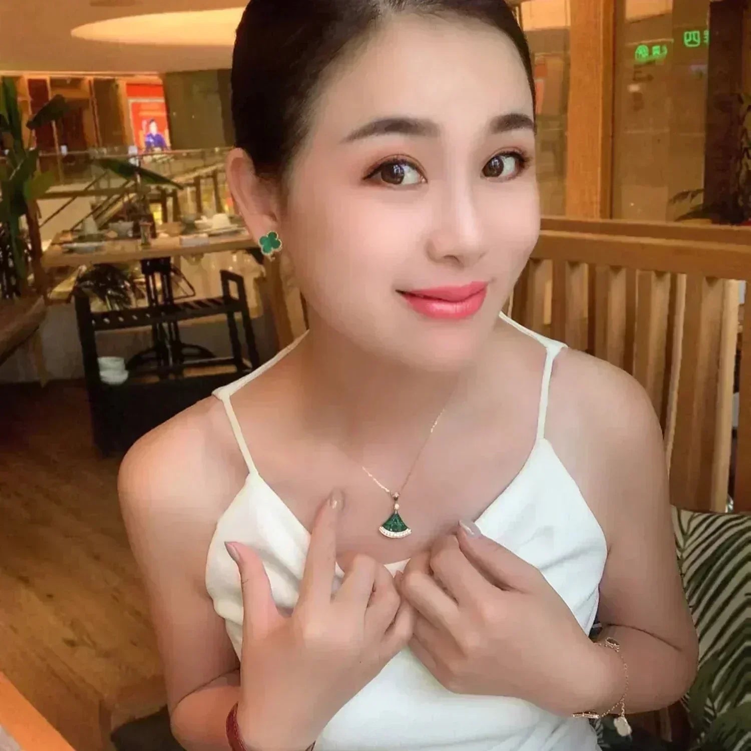 Jewelicorn Ohrringe mit Kleeblattmotiven, mittelgroß, 1-teilig, Malachit