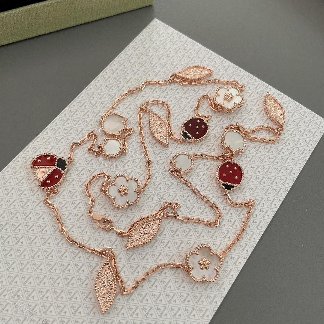 Jewelicorn – Glücksfrühling-Halskette mit 15 Motiven in Roségold