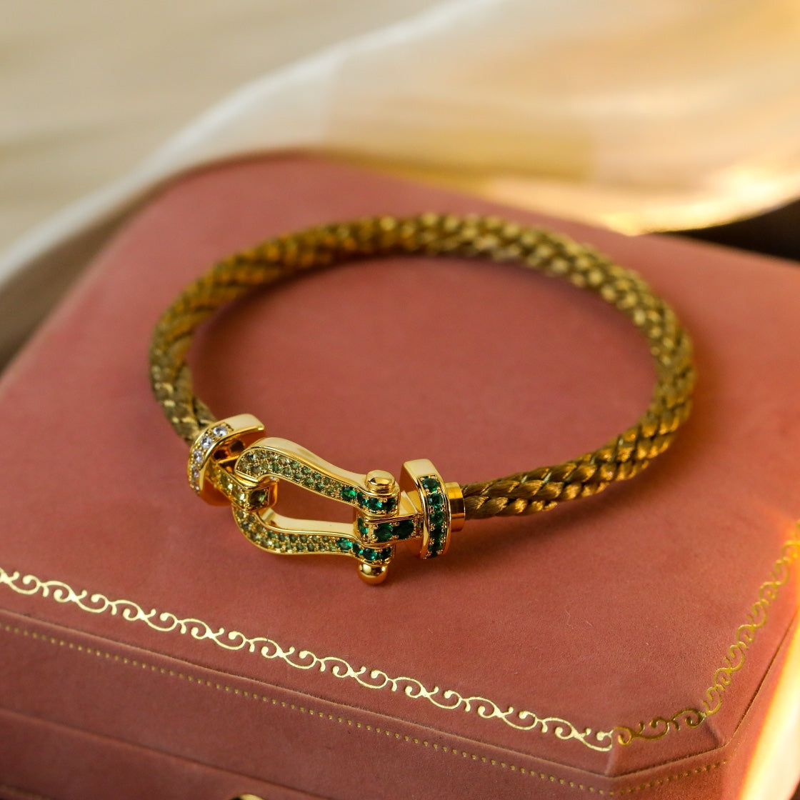 ®ジュエリコーン®フォース10ゴールドグリーンダイヤモンドパヴェ