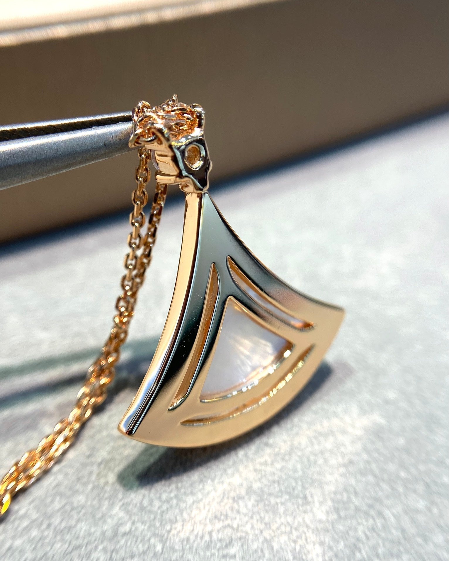 ®Jewelicorn®ドリームモップ ダイヤモンドパヴェ ピンクゴールドネックレス