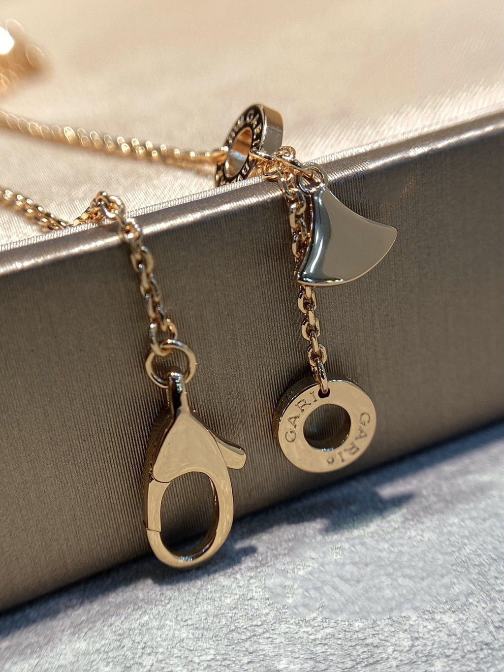 ®Jewelicorn®ドリームモップ ダイヤモンドパヴェ ピンクゴールドネックレス