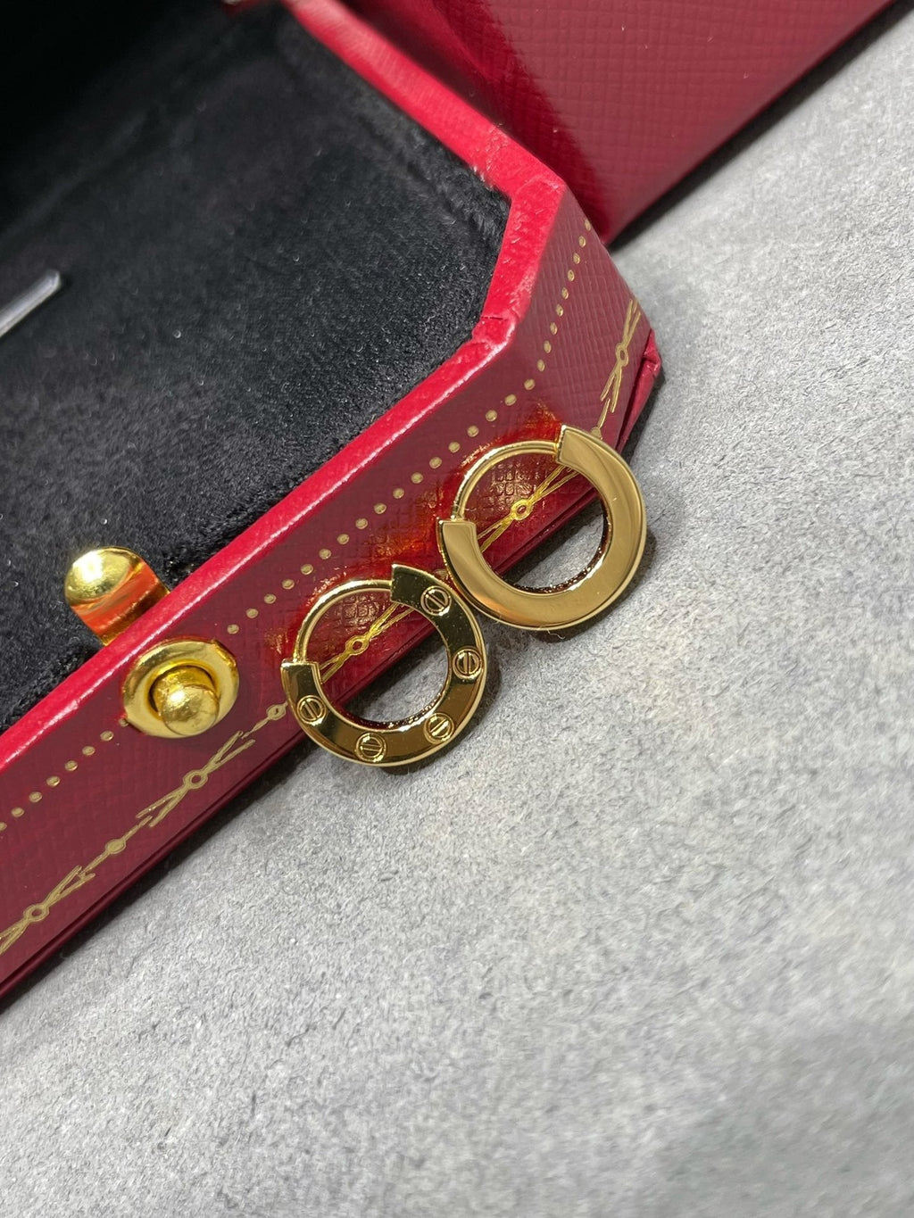 ®ジュエリコーン®ラブミニイヤリング