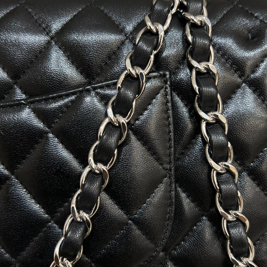 FLAP BAG 25CM SILVER HARDWARE BLACK LAMBSKIN