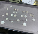 ®Jewelicorn®クローバー 5モチーフ ホワイト モップ シルバー ブレスレット