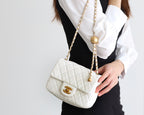 FLAP BAG 17CM WHITE LAMBSKIN GOLD HARDWARE