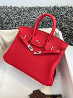 HM Birkin 25 cm, rotes Togo-Leder, silberne Beschläge