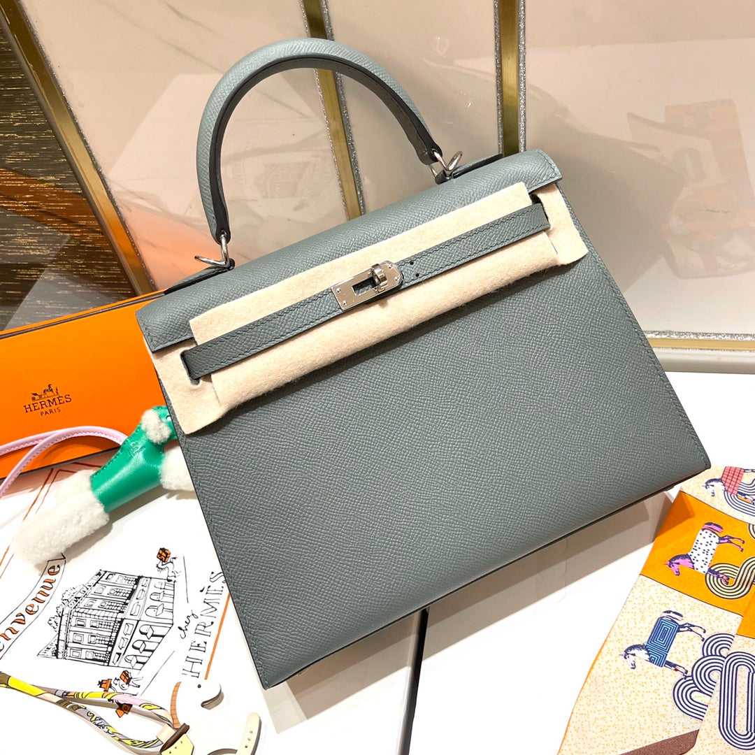 HM KELLY 25CM GRIS MOUETTE EPSOM LEDER SILBERNE BESCHLÄGE