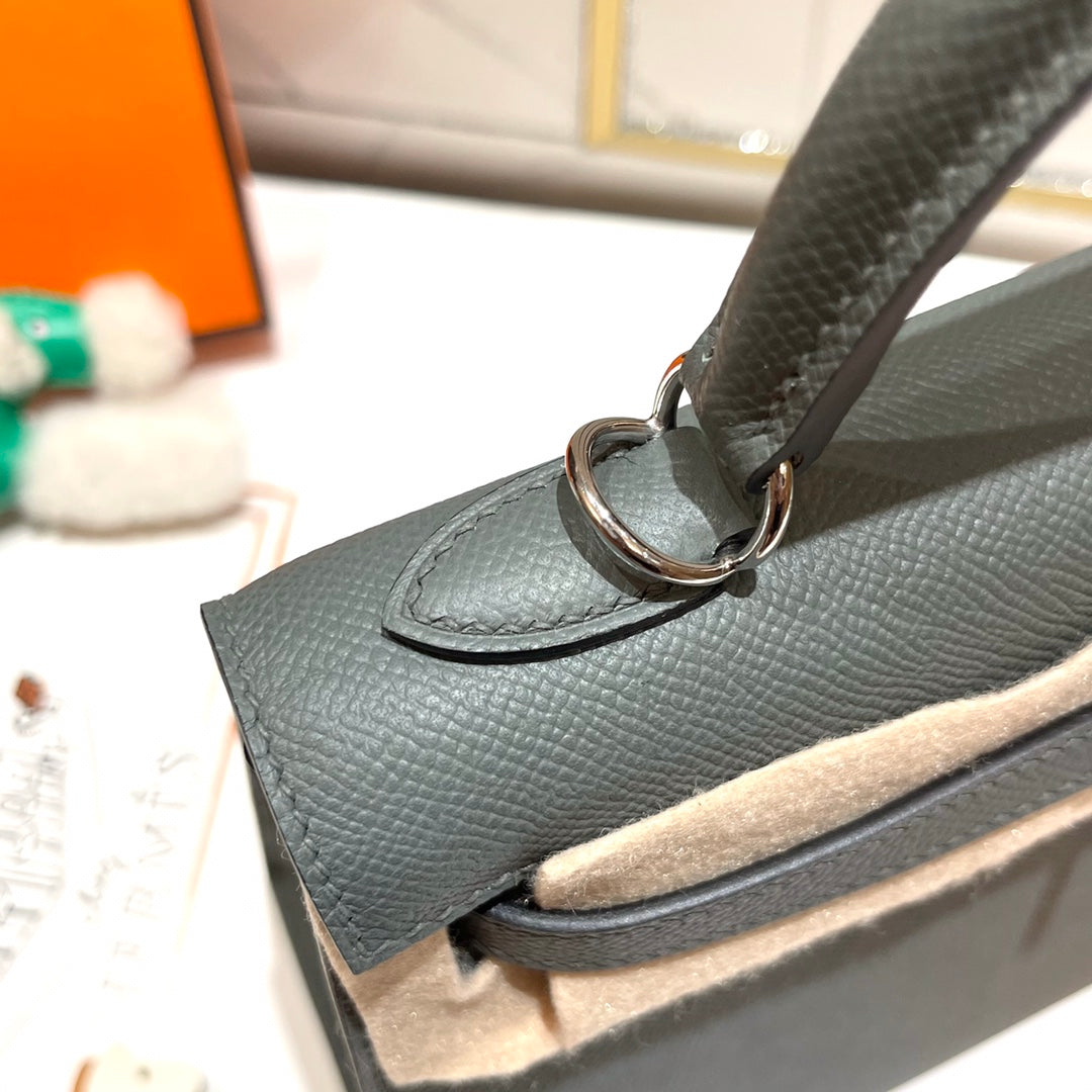 HM KELLY 25CM GRIS MOUETTE EPSOM LEDER SILBERNE BESCHLÄGE