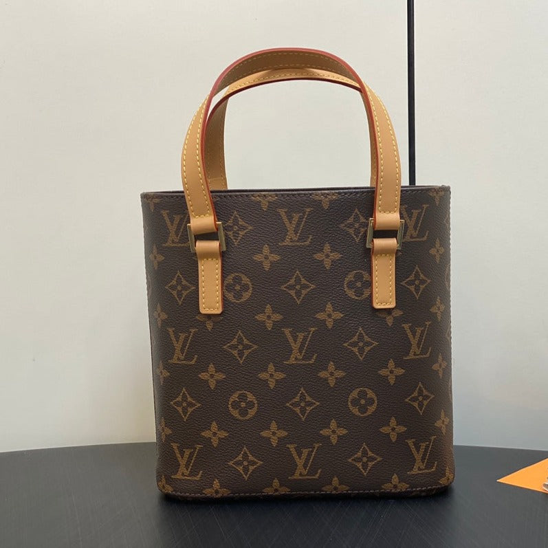 LUCO Schultertasche 23 Monogramm Leder Braun