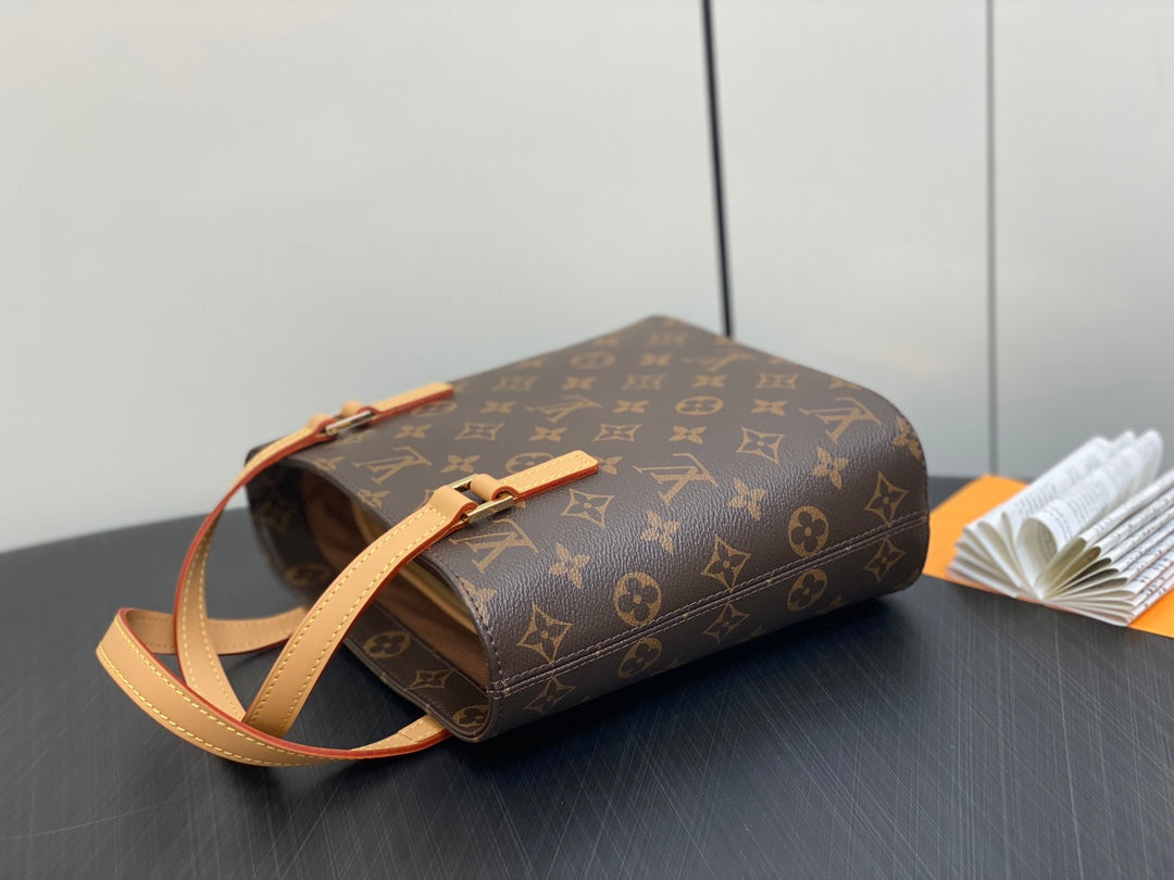 LUCO Schultertasche 23 Monogramm Leder Braun