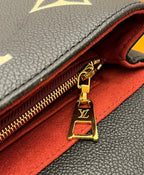 MADELEINE SCHWARZES BIOCOLOR-MONOGRAMM-EMPREINTE-LEDER