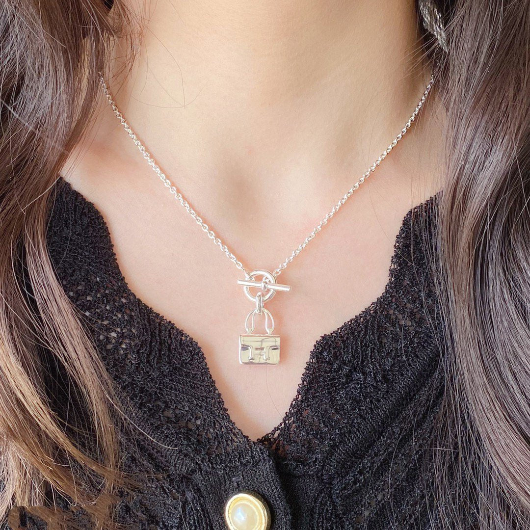 ®Jewelicorn® コンスタンス ペンダント シルバーネックレス