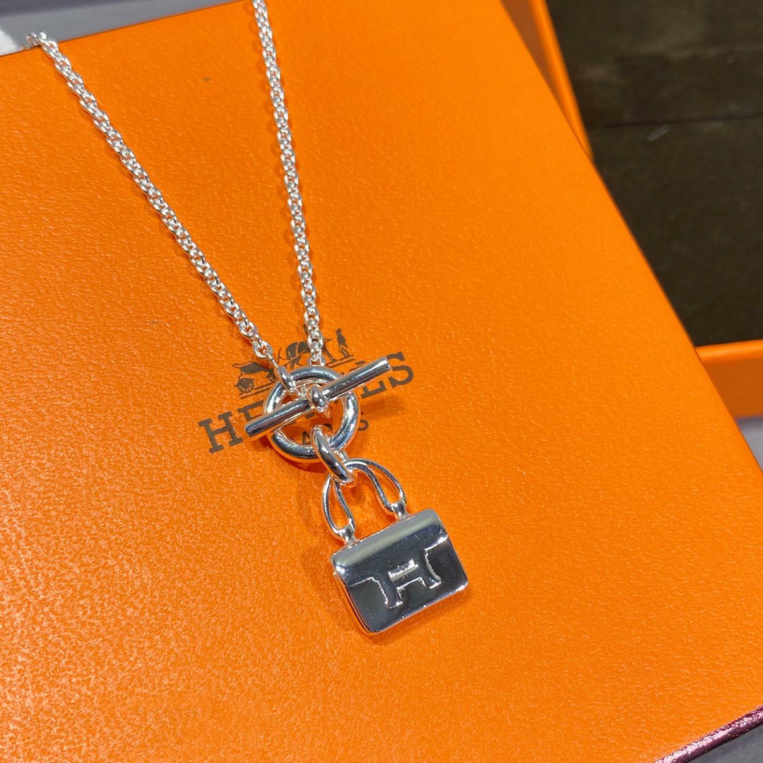 ®Jewelicorn® コンスタンス ペンダント シルバーネックレス