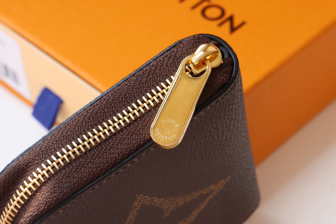 LV ZIPPY MÜNZGELDBÖRSE MONOGRAMM RIESEN-LEINWAND