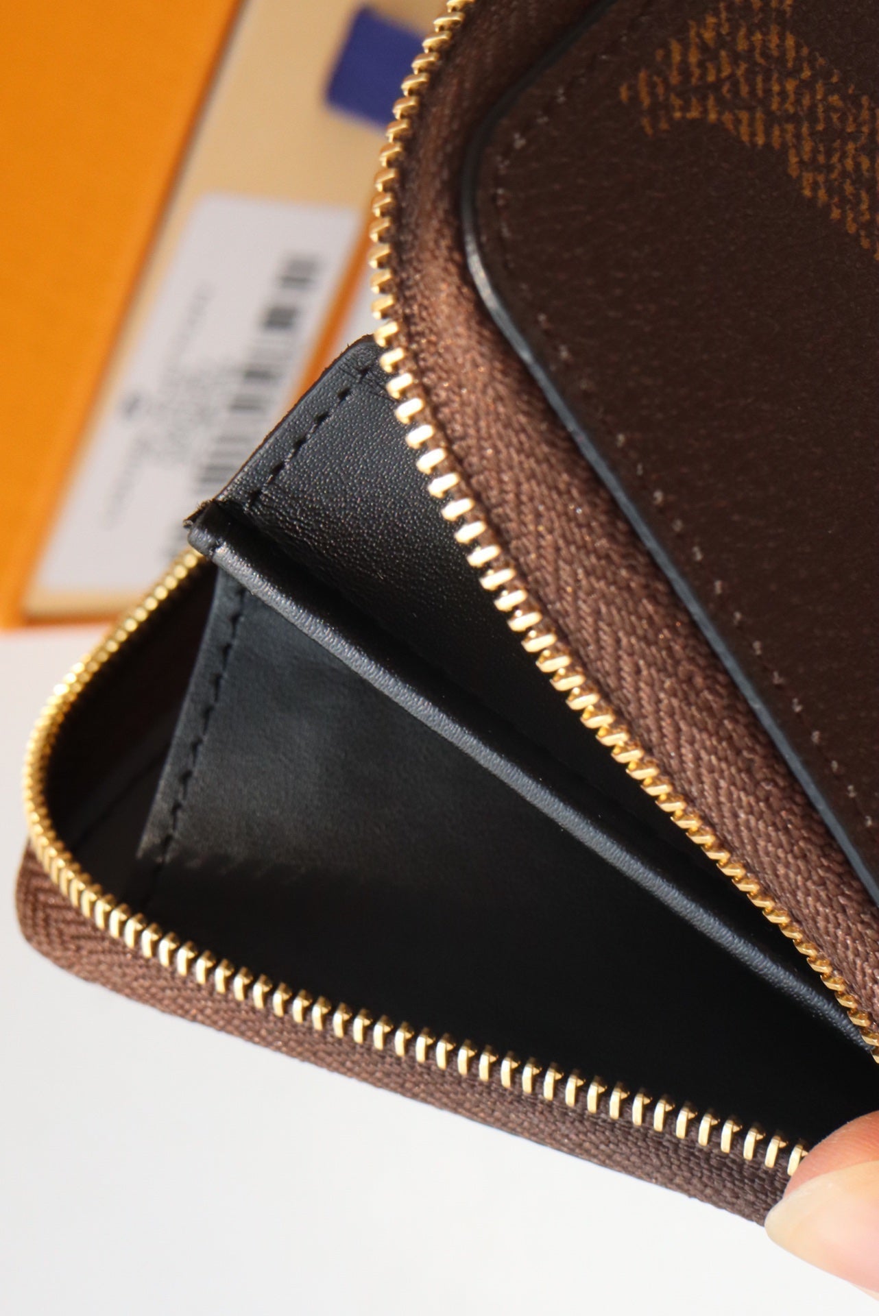 LV ZIPPY MÜNZGELDBÖRSE MONOGRAMM RIESEN-LEINWAND