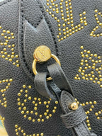 BLOSSOM MM 30 BLACK MAHINA CALFSKIN