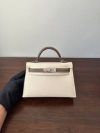 HM KELLY MINI 20 WEISS ETAIN EPSOM SILBERBESCHLÄGE