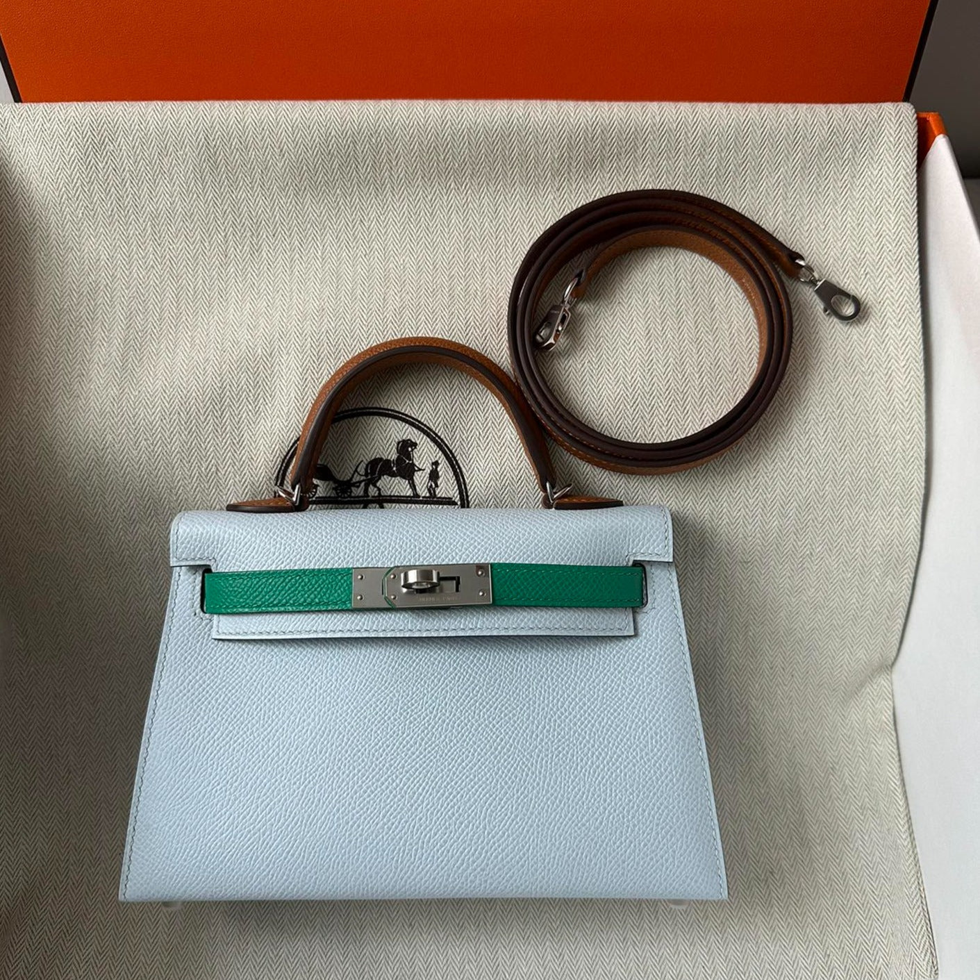 HM KELLY MINI 20 WOLKENBLAU EPSOM SILBERNE BESCHLÄGE