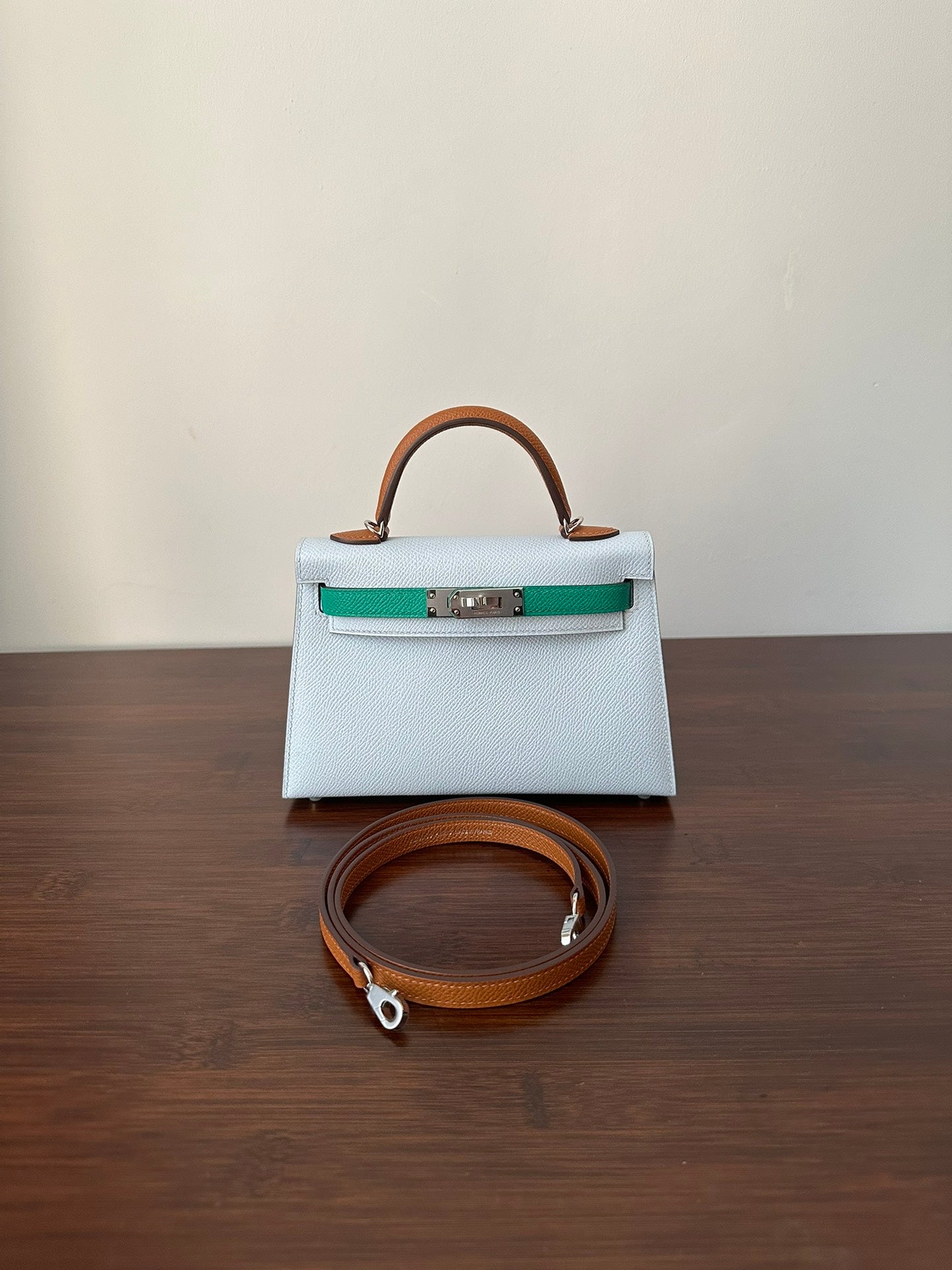 HM KELLY MINI 20 WOLKENBLAU EPSOM SILBERNE BESCHLÄGE