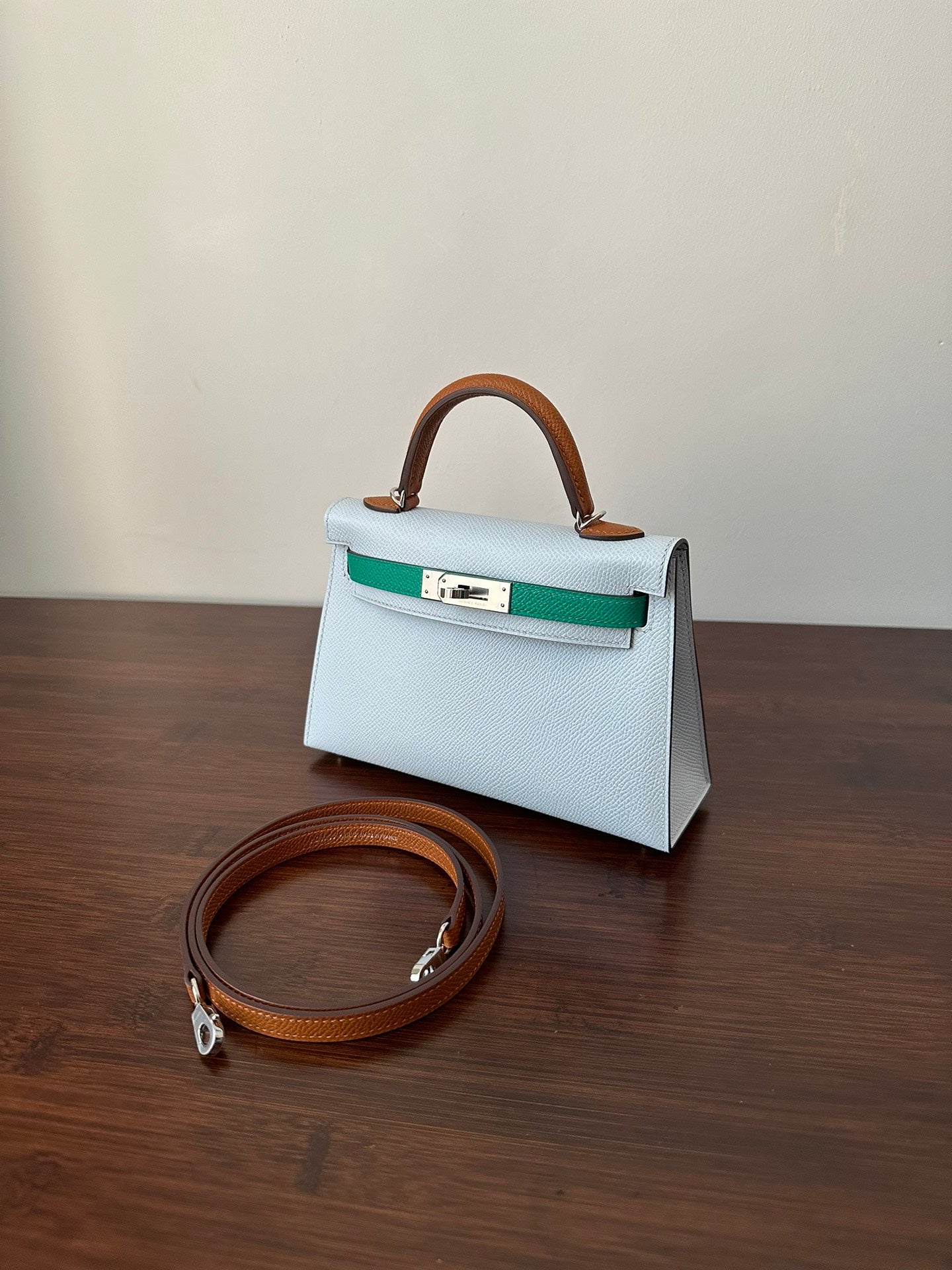 HM KELLY MINI 20 WOLKENBLAU EPSOM SILBERNE BESCHLÄGE