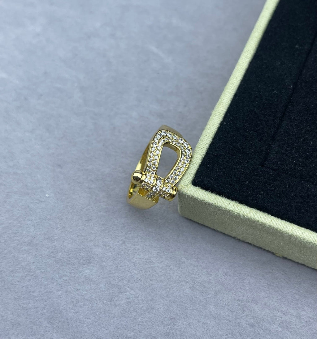 [⭐JeweliWhal]Wide Hoof-Shaped Diamond-Studded Ring