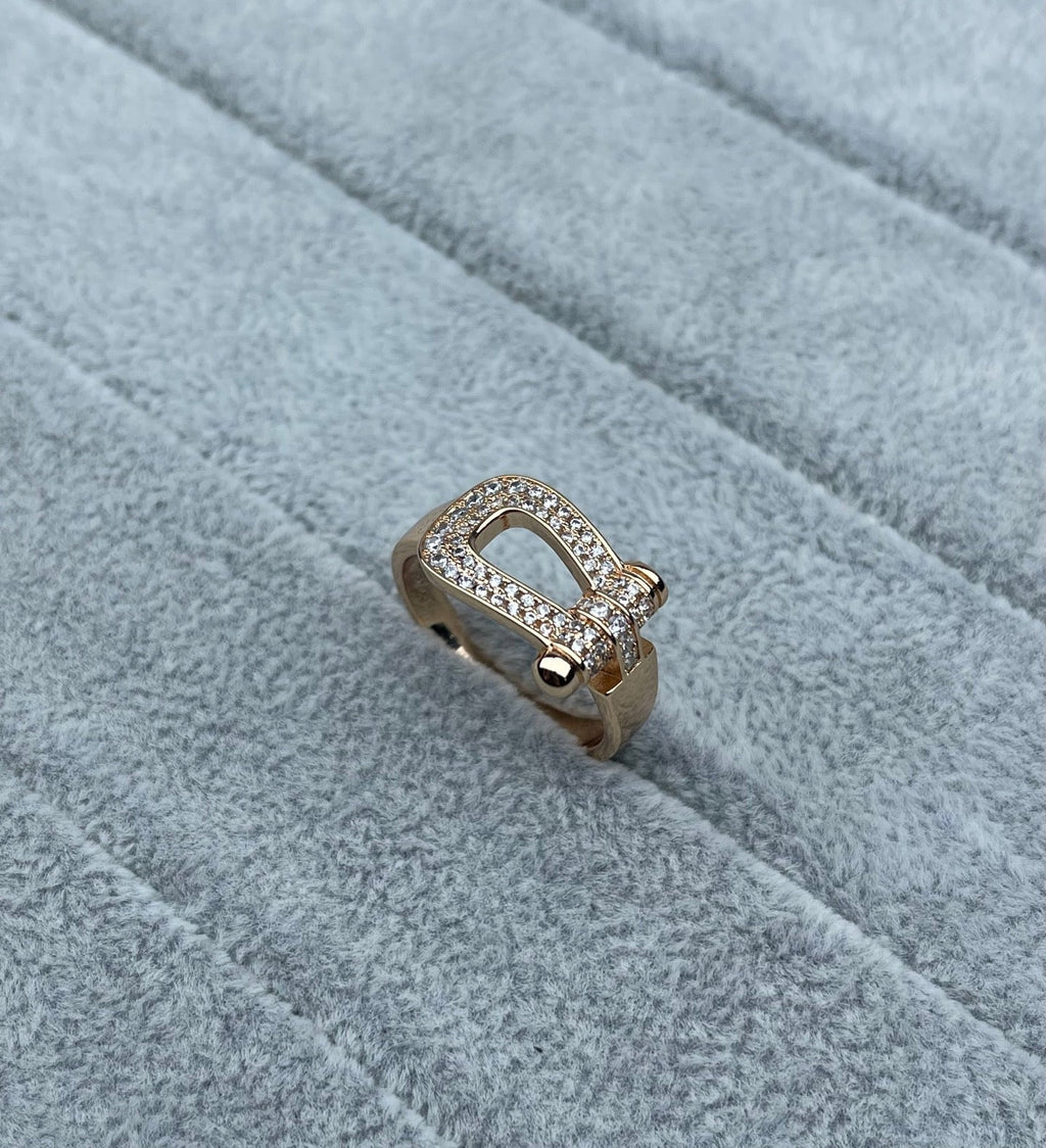 [⭐JeweliWhal]Wide Hoof-Shaped Diamond-Studded Ring